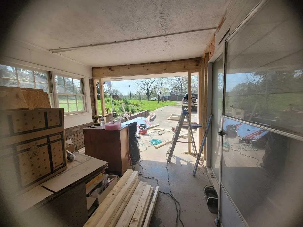 Air movers and dehumidifier for Drying & Dehumidification in Leawood